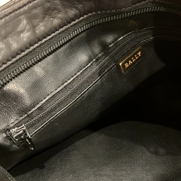 Bally Vintage 1990’s Braided Leather Shoulder Bag - Picture 9 of 12